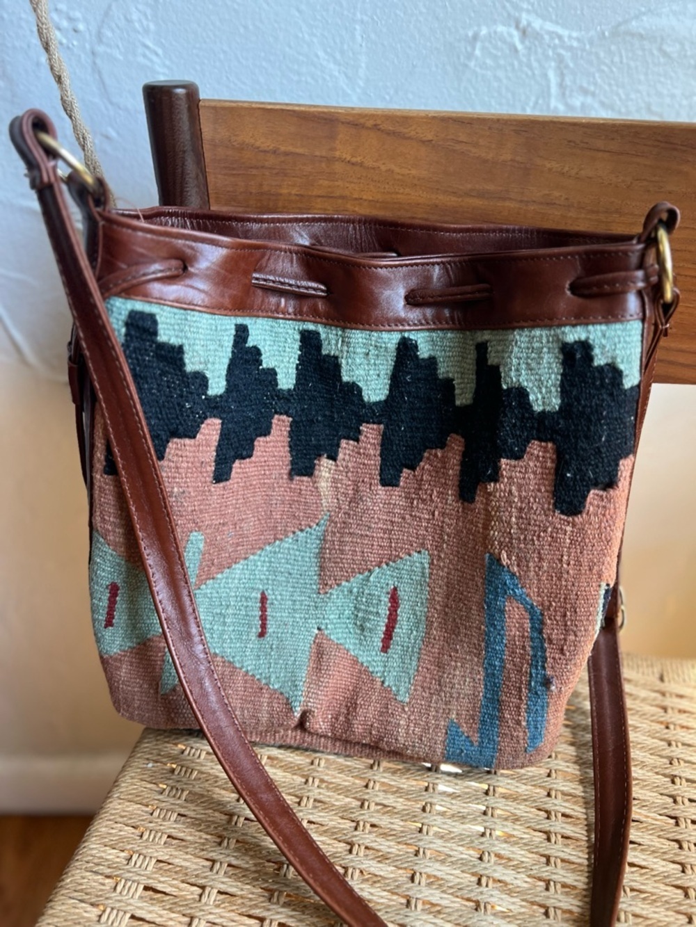 Vintage Southwestern Woven Bucket Bag Leather Trim Boho Navajo Style Crossbody